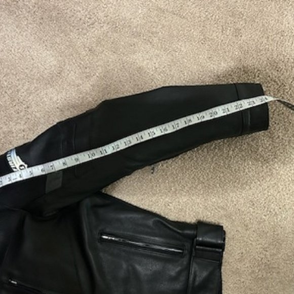 Motorcycle Jacket First Gear Removable Liner Pre-Owned Excellent Condition Med. - Picture 8 of 8